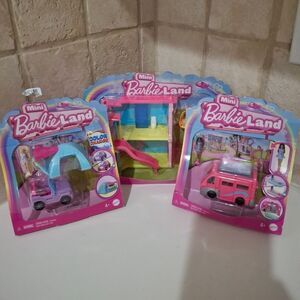 Barbie Mini BarbieLand Dreamhouse Doll House Color Change Mini Doll Toy Playset